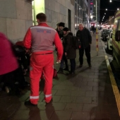 "¿Qué está haciendo la ambulancia rusa aquí?": Reanimadores rusos rescataron a un hombre en las calles de Estocolmo