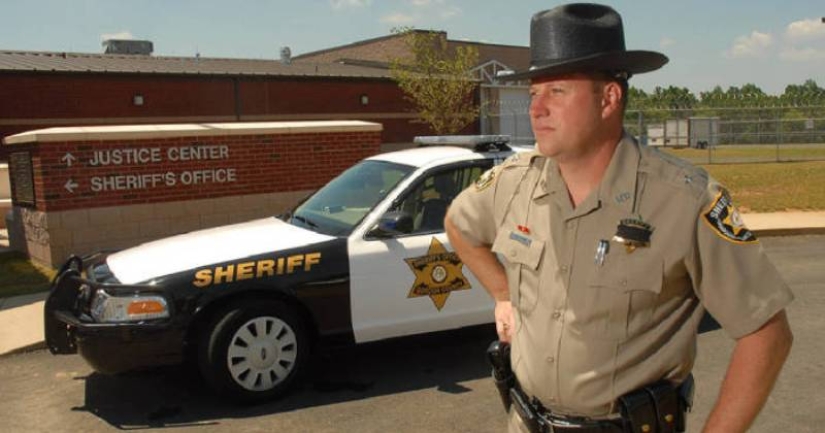 Quiénes son los sheriffs estadounidenses y por qué no pertenecen a la policía