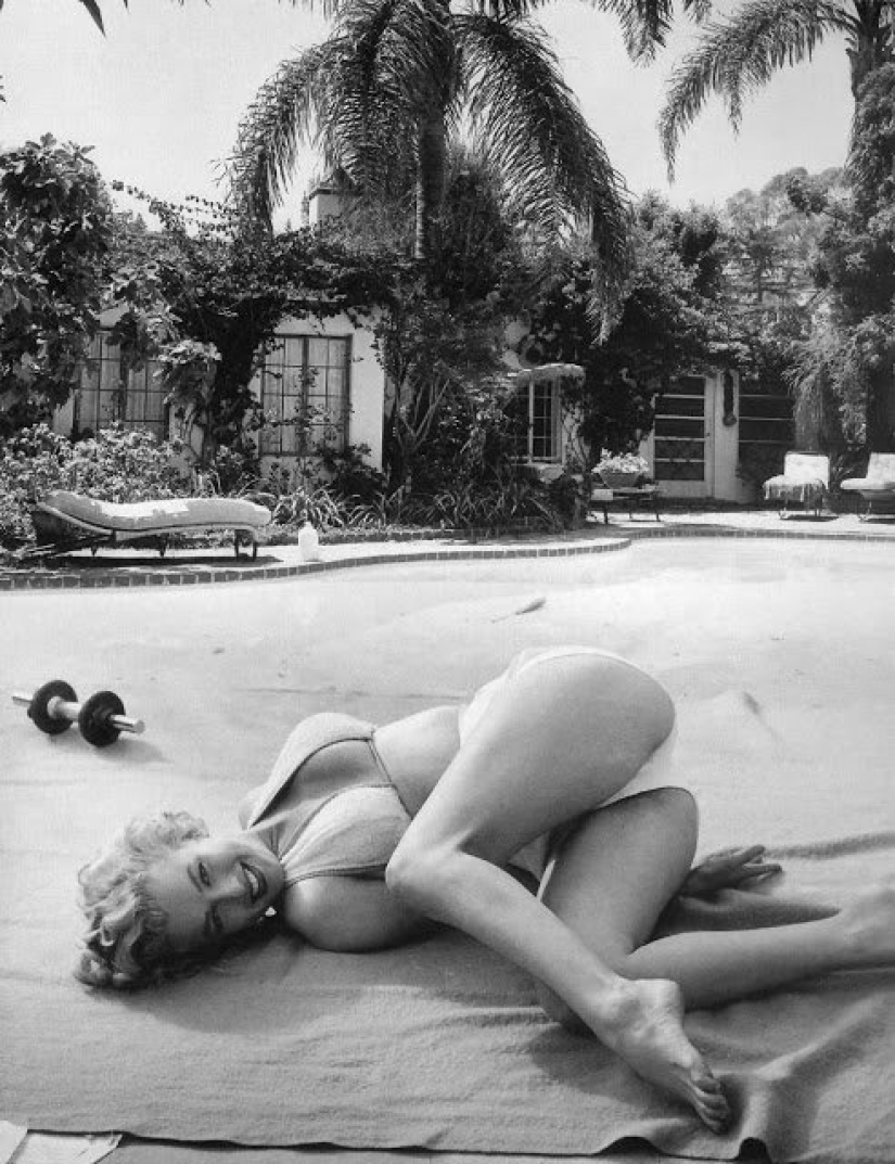 Rare photos of Marilyn Monroe in training in 1953