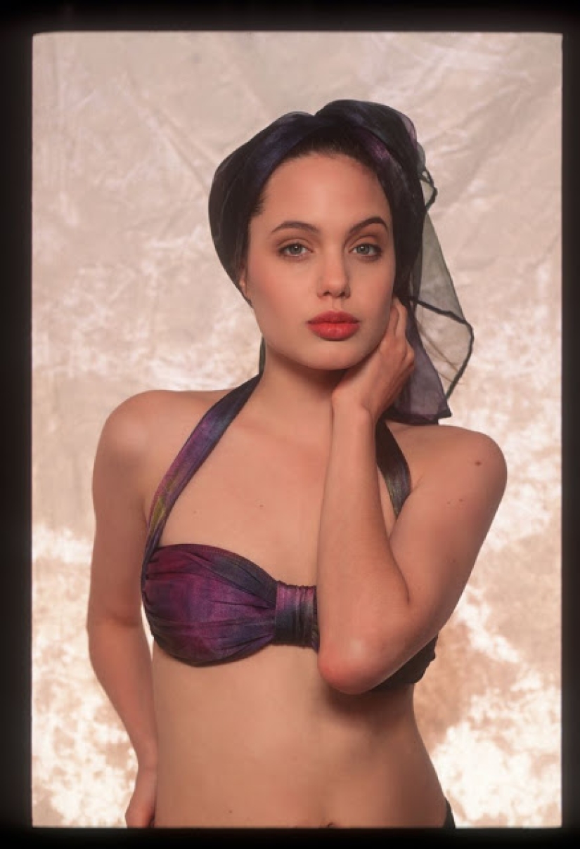 Rare shots from a photo shoot of 16-year-old Angelina Jolie in underwear
