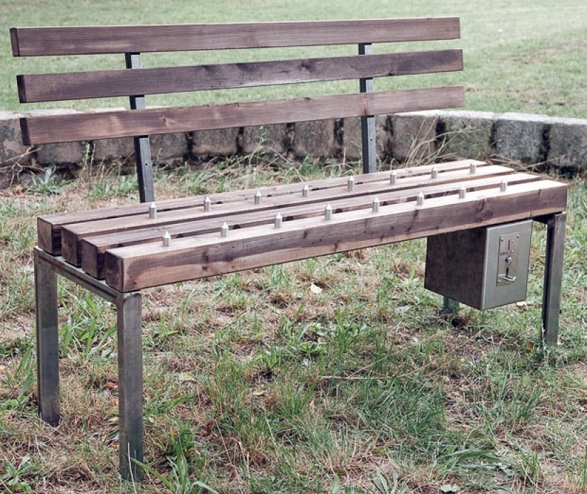 Rostov "bench for yogis" caused outrage of netizens