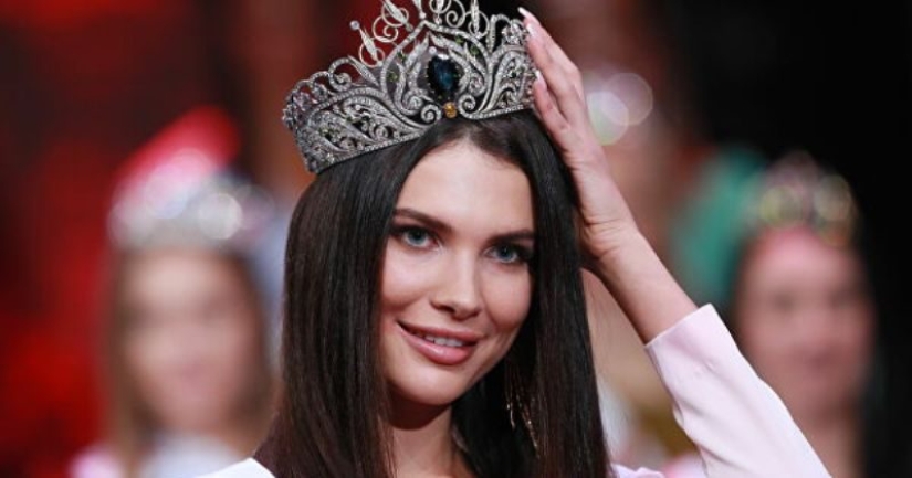 Russian beauty queens caught in ugly stories