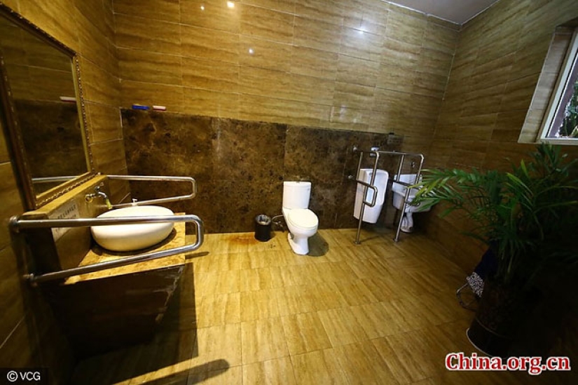 Se ha abierto un baño público de 5 estrellas en una ciudad china