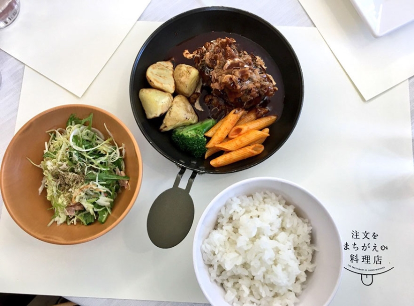 Se ha abierto un restaurante en Tokio, donde tiene la garantía de mezclar su pedido