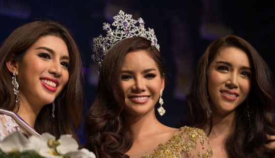 Se llevó a cabo un concurso de belleza en Pattaya entre hermosas damas que... nacieron hombres