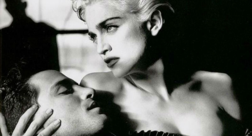 "Sex helps to sell": 20 scandalous works by Helmut Newton
