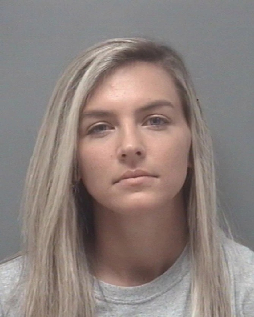 Sexual education: a physical education teacher from Illinois was arrested for seducing a student