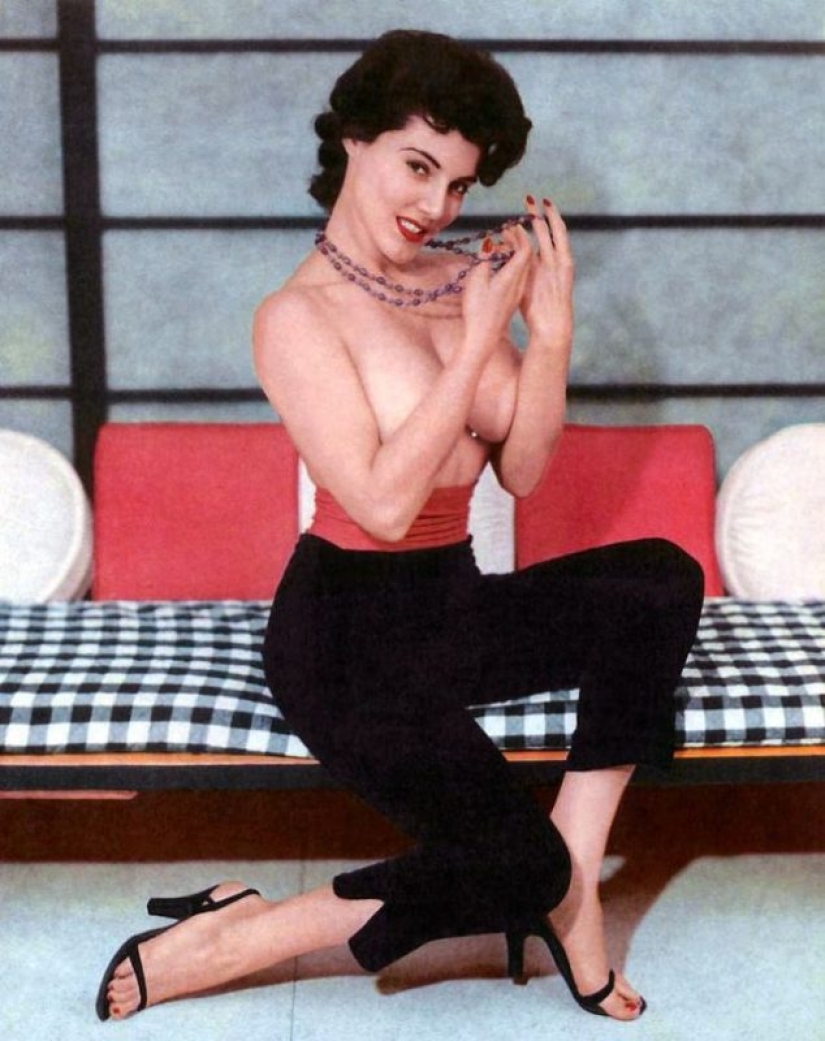 Sexy chica con márgenes de Playboy 1950-s: Tetona Jean Jani