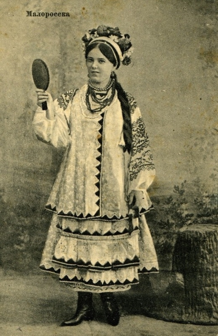 Simple beauty: what Ukrainian women looked like 100 years ago