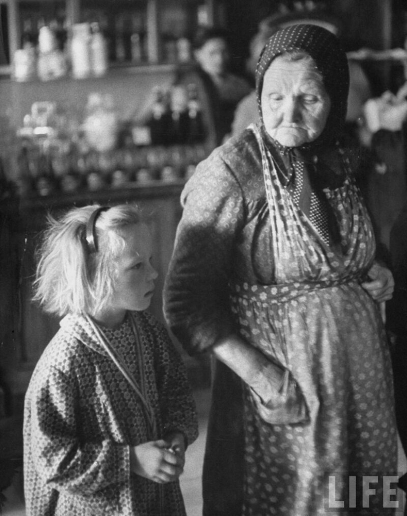 Simple Muscovites of the 1950s through the eyes of an American