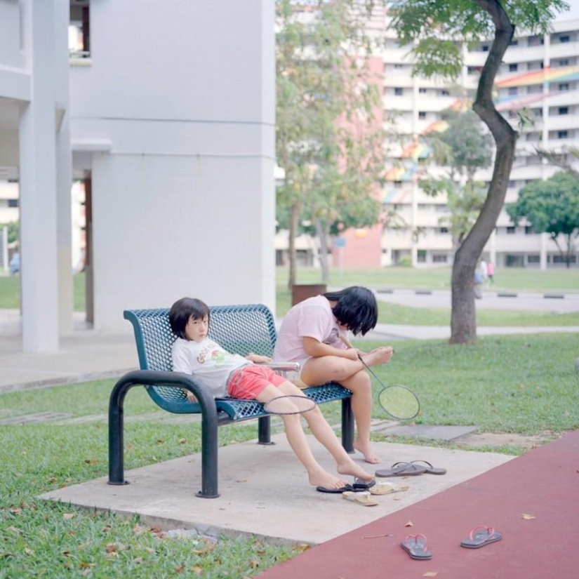 "Singapore": Sleeping areas of the brightest city in Asia