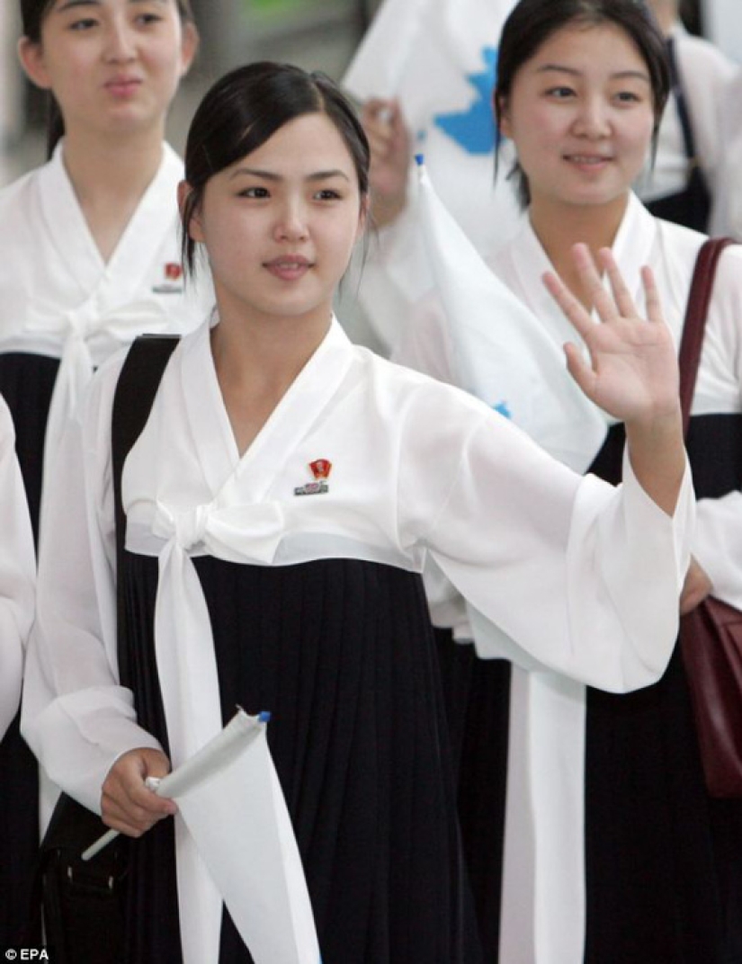 Singer, Komsomol member, beauty: the mysterious wife of the dictator of North Korea