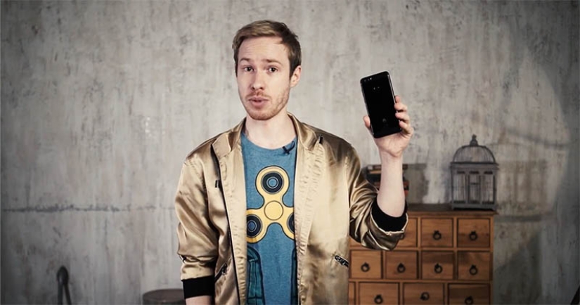 Smart is good: Stas Davydov will give you a smartphone for knowledge