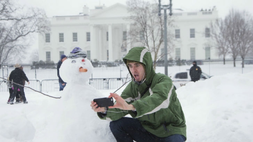 Snowstorm "Jonas" covered America