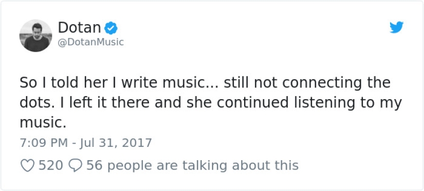 "So it's me": the girl listened to music all the way, unaware that her performer was sitting in the next chair