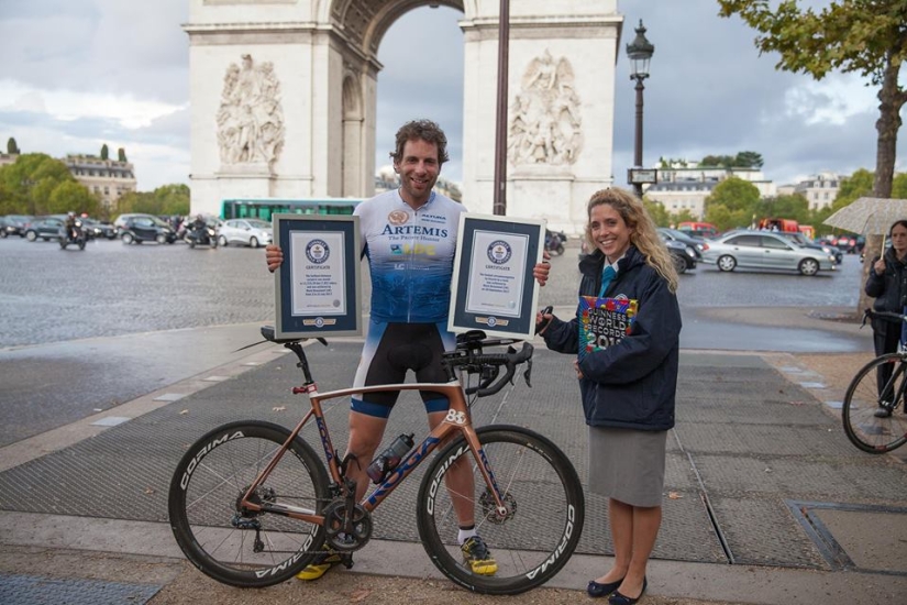 Sobre dos ruedas alrededor del mundo: ciclista establece récord mundial en solo 79 días