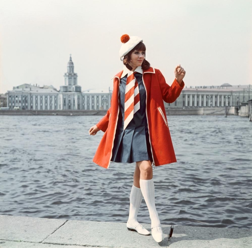 Soviet fashion of the 1960s, 1970s and 1980s in LenTASS photos