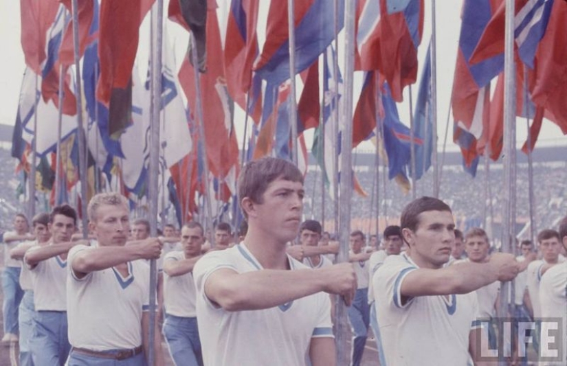 Soviet youth in 1967: photos of LIFE magazine
