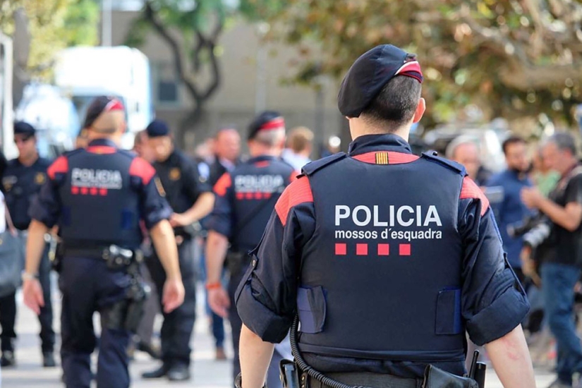 Spanish police covered New Year's Eve orgy violating quarantine