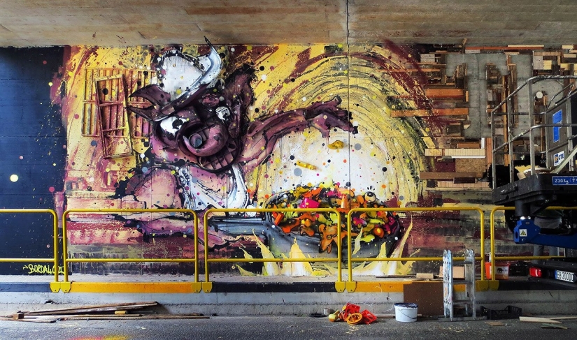 Stunning street art in the form of animals made entirely from garbage