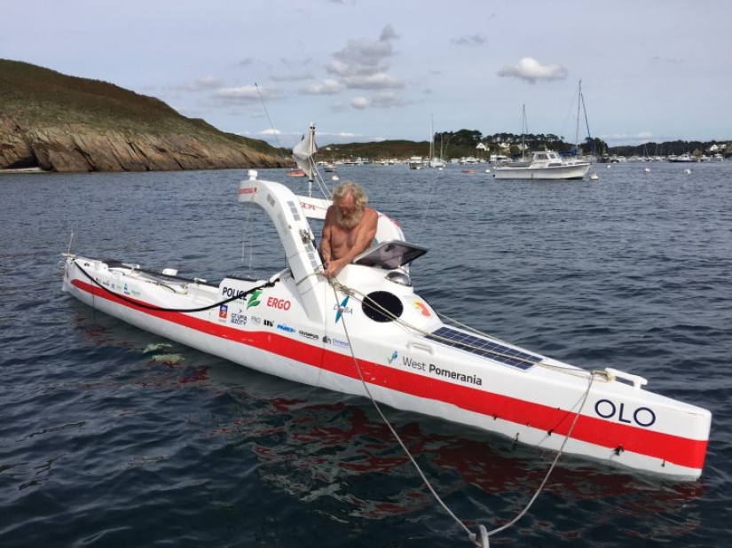 Sushi paddles: Polish pensioner crossed the Atlantic in a kayak, having sailed for more than 100 days