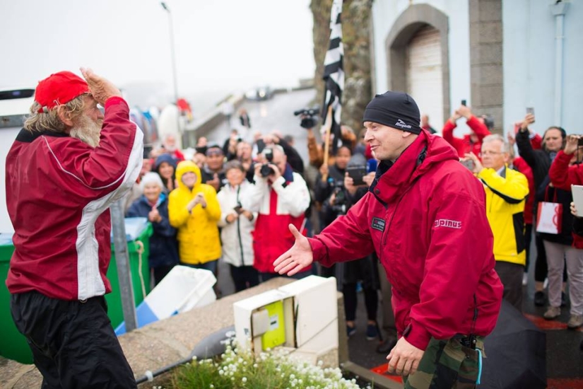 Sushi paddles: Polish pensioner crossed the Atlantic in a kayak, having sailed for more than 100 days