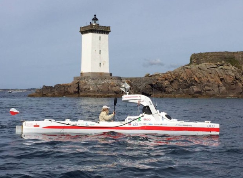 Sushi paddles: Polish pensioner crossed the Atlantic in a kayak, having sailed for more than 100 days