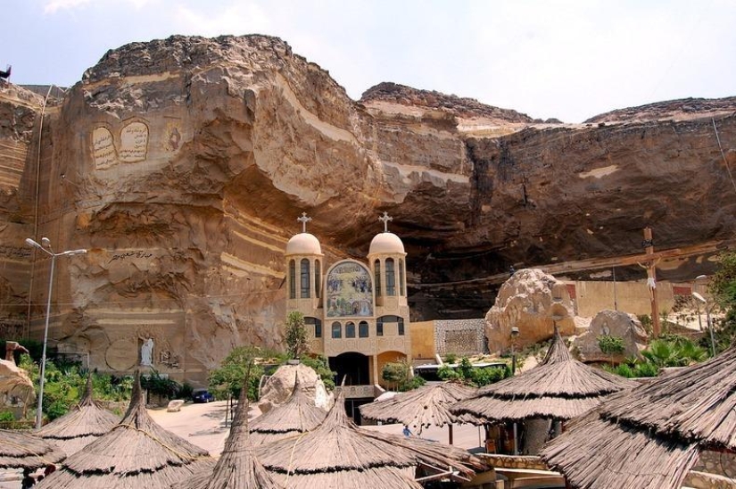 Templo de la Cueva en El Cairo