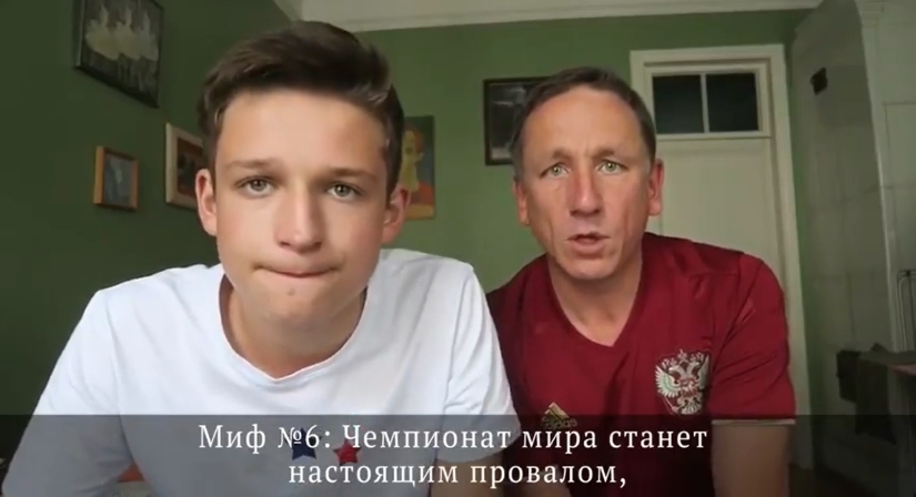 Terribly cute and extremely honest: a father and son from England debunked the main myths about Russia