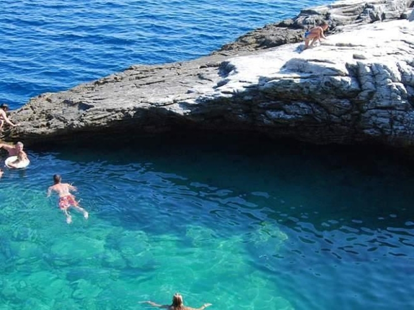 The 10 most beautiful natural pools in the world