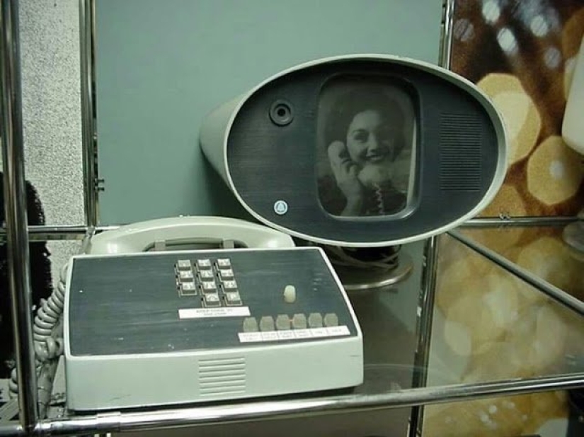 The ancestor of Skype and FaceTime: the first videophone phone on which it was possible to see each other