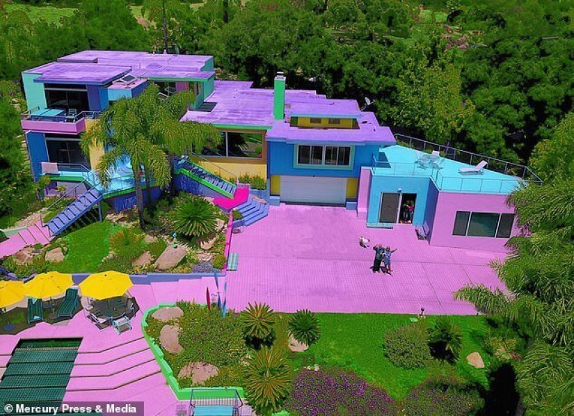 The artist spends thousands of dollars to make her house bright, but the neighbors are not happy