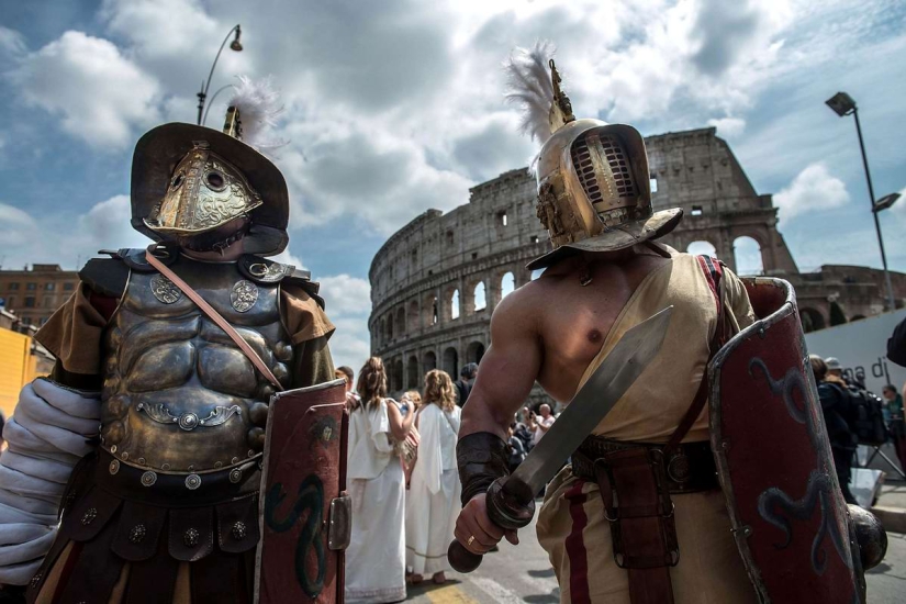 The battle of the friends of Verus and Priscus: how was the only gladiator fight described in detail in history