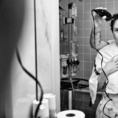 "The battle we didn't choose": an American captured how his wife was dying of cancer