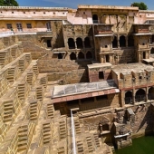 The Chand Baori step well is a structure worthy of being called a wonder of the world