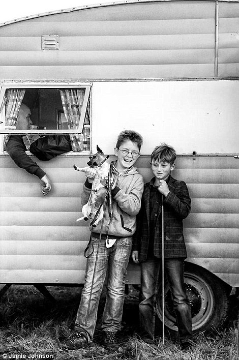 The children of Irish Gypsies who grew up too early