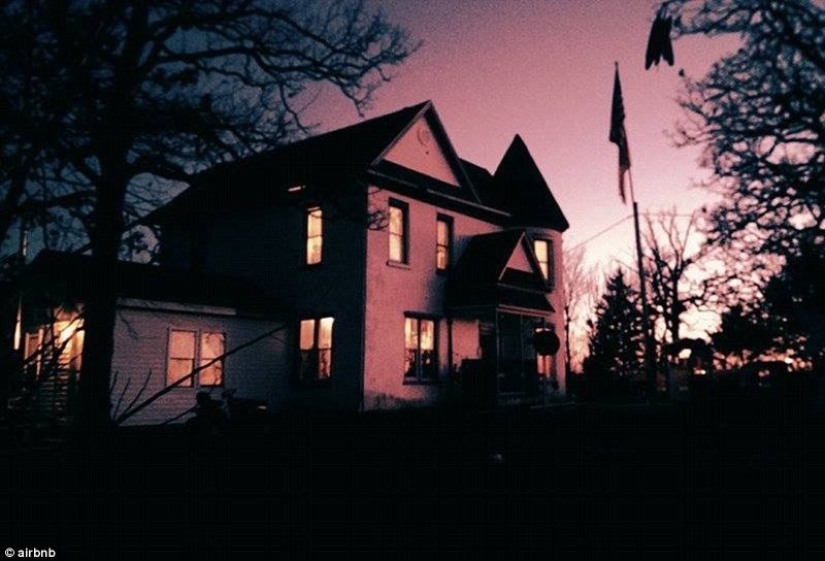 The Creepiest Houses You Can Rent on Airbnb