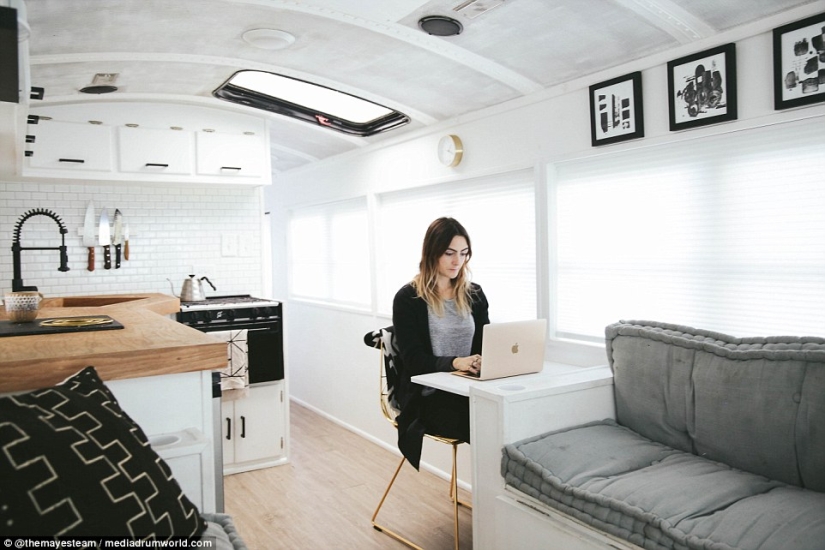 "The family has only become stronger": parents with many children have converted an old school bus into a stylish mobile home