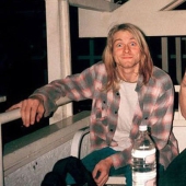 The formation of the Nirvana group in previously unpublished photos
