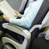 The girl told how to survive during a 23-hour flight without gadgets