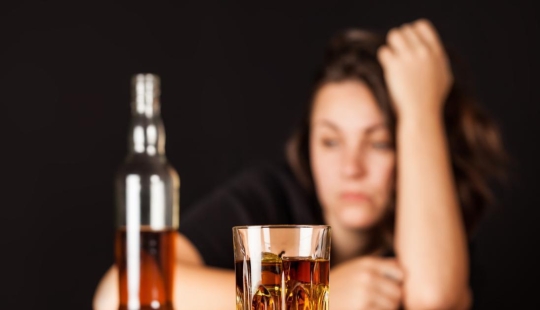 The journalist gave up alcohol for a month and realized what real hell is