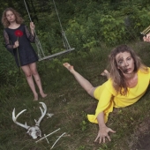"The joys of family life": a photo project about a very bad mother