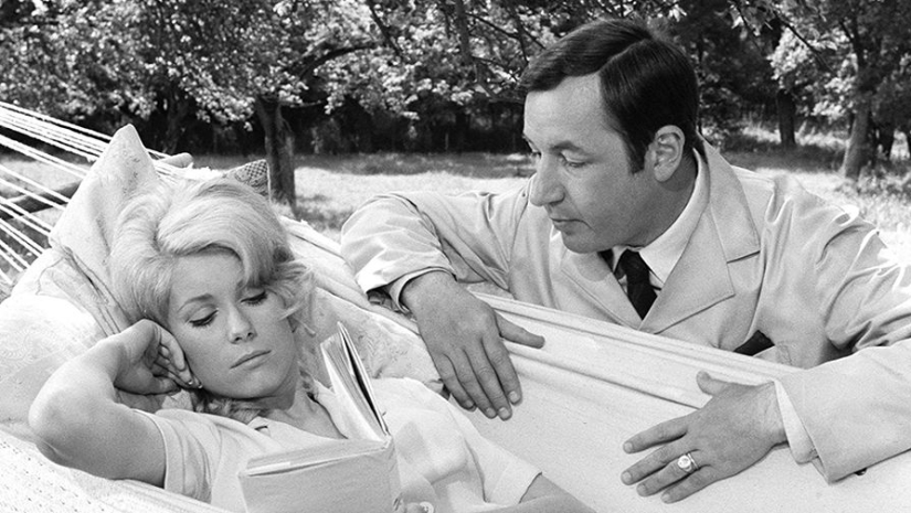 "The main thing is not to marry": the success secrets of Catherine Deneuve