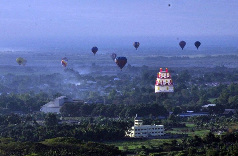 The most spectacular balloon festivals