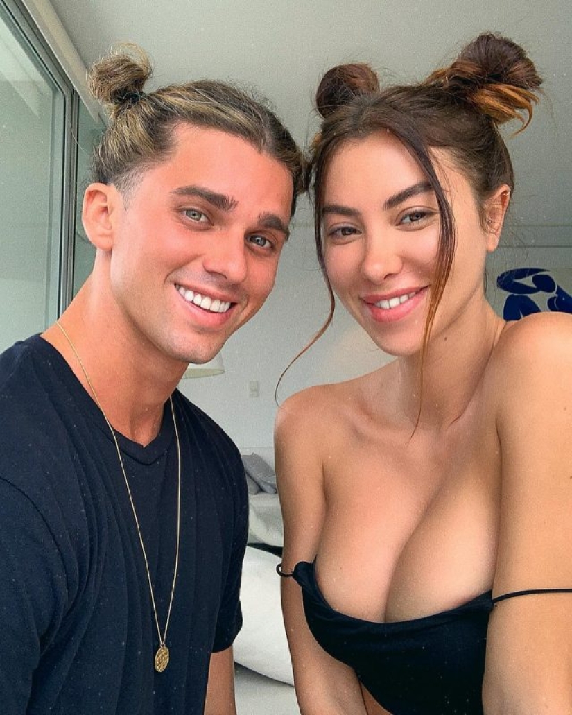 The "naked" selfie of the Instagram star and his girlfriend caused a storm of indignation on the web
