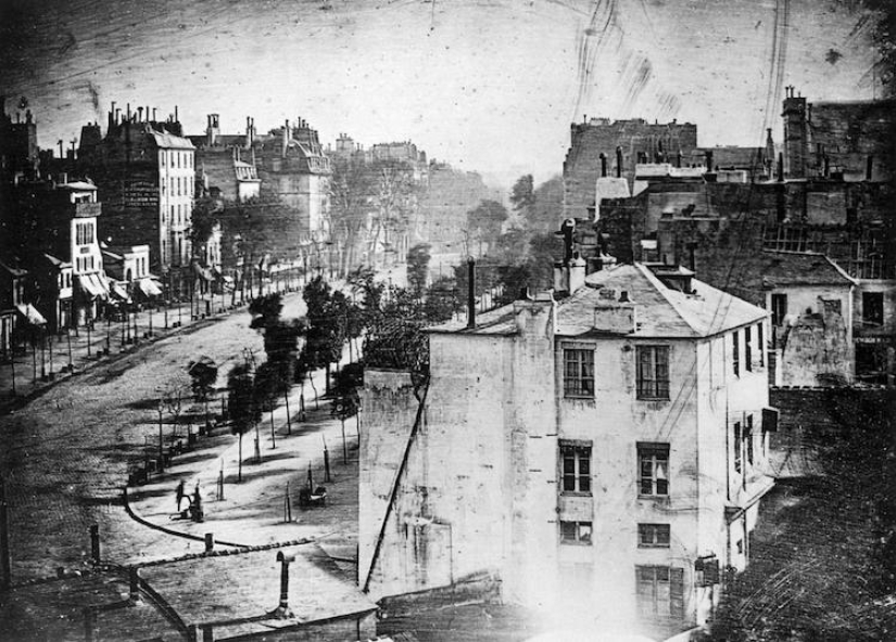 The oldest photos of its kind: from the first daguerreotype to the first post on Instagram