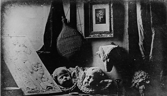 The oldest photos of its kind: from the first daguerreotype to the first post on Instagram