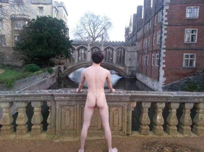 The owner of the best student buttocks was chosen in Cambridge