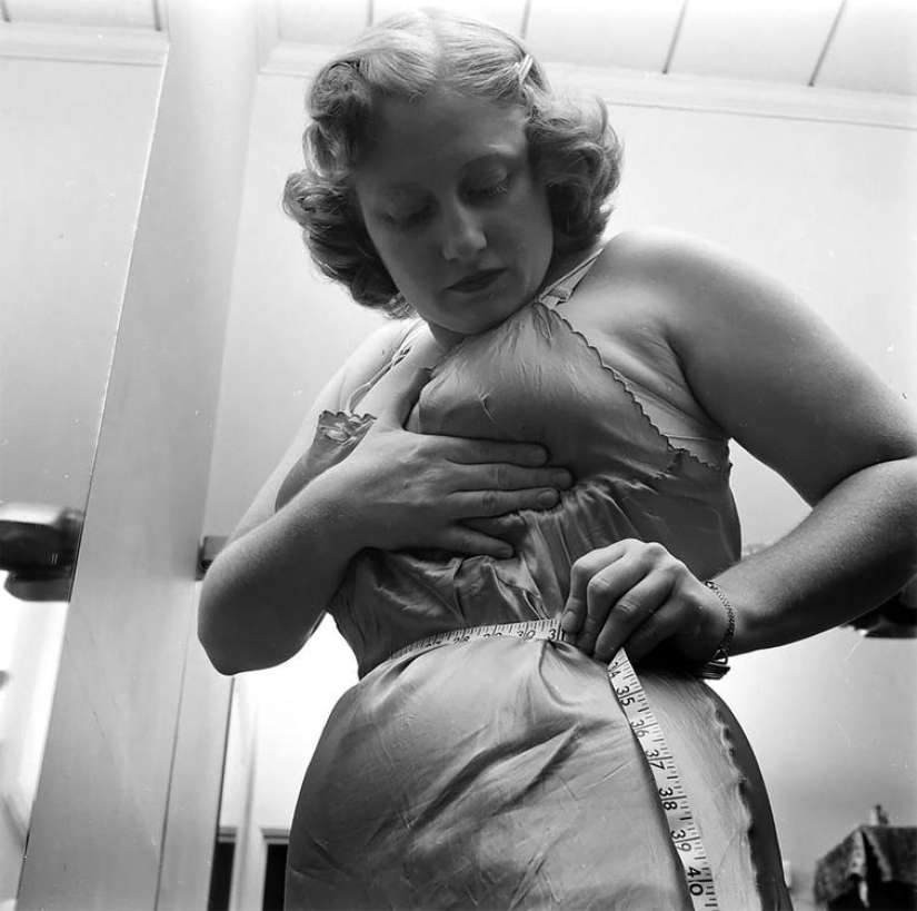 The plague of overweight: a LIFE story about weight loss American women Dorothy