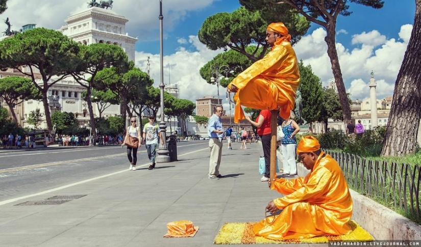 The secret of levitation of street yogis